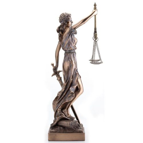 Justitia Szobor álló változat